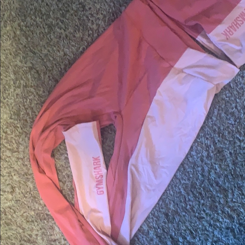Gym Shark Tank and Leggings Set! - Picture 2 of 3